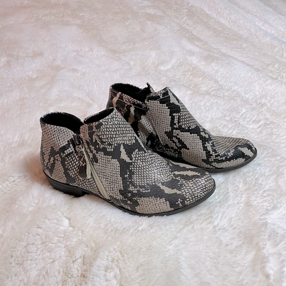 Snake Pattern Shoes